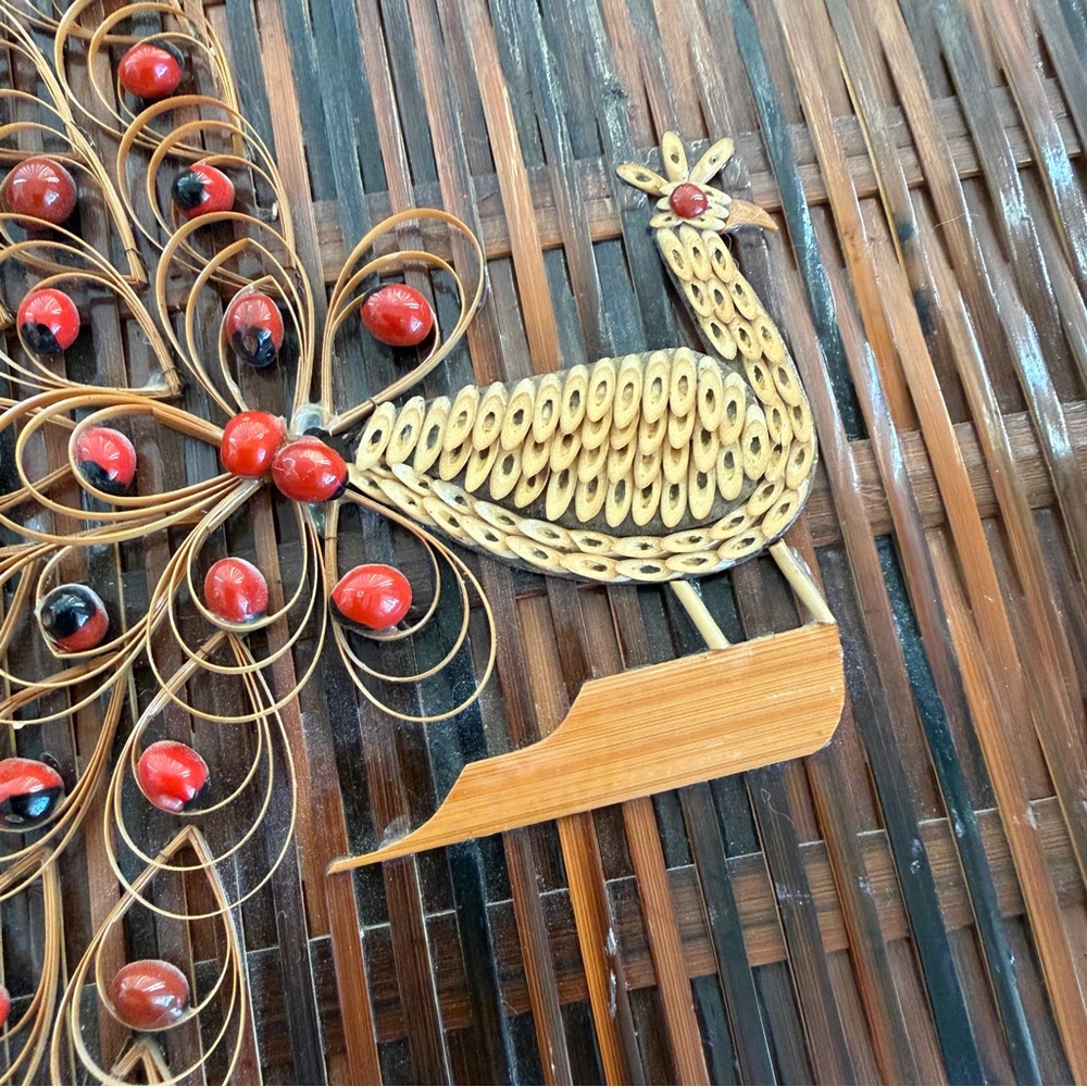 Vintage 70s Wicker Peacock Wall Hanging 14" - Boho Rattan & Cane Folk Art - Picture 4 of 9